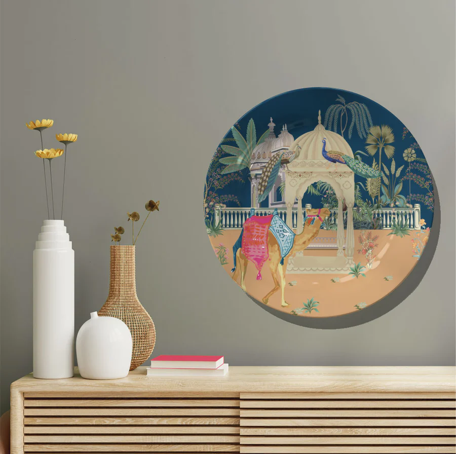 Camel in the Garden, decorative wall plate - Image 2